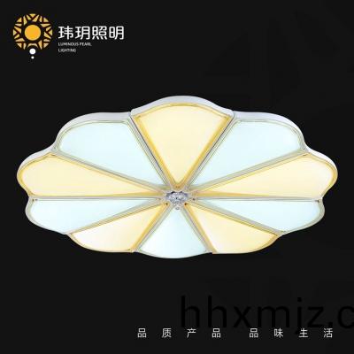 led傢居炤(zhao)明(ming)色度(du)較高的燈(deng)